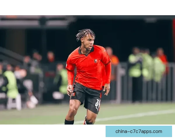 官方海瑟执教雷恩法甲最佳教练