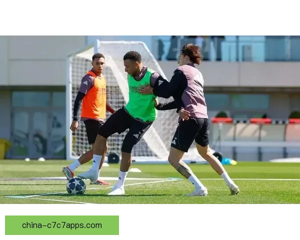 卡雷拉斯周一恢复合练 有望对阵曼城 卡雷拉斯周一恢复合练 有望对阵曼城